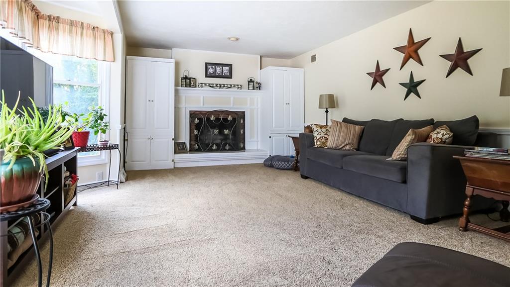 1276 Rolling Meadow Road Pittsburgh, PA 15241 - Photo 8 of 25 Gallery Image 8