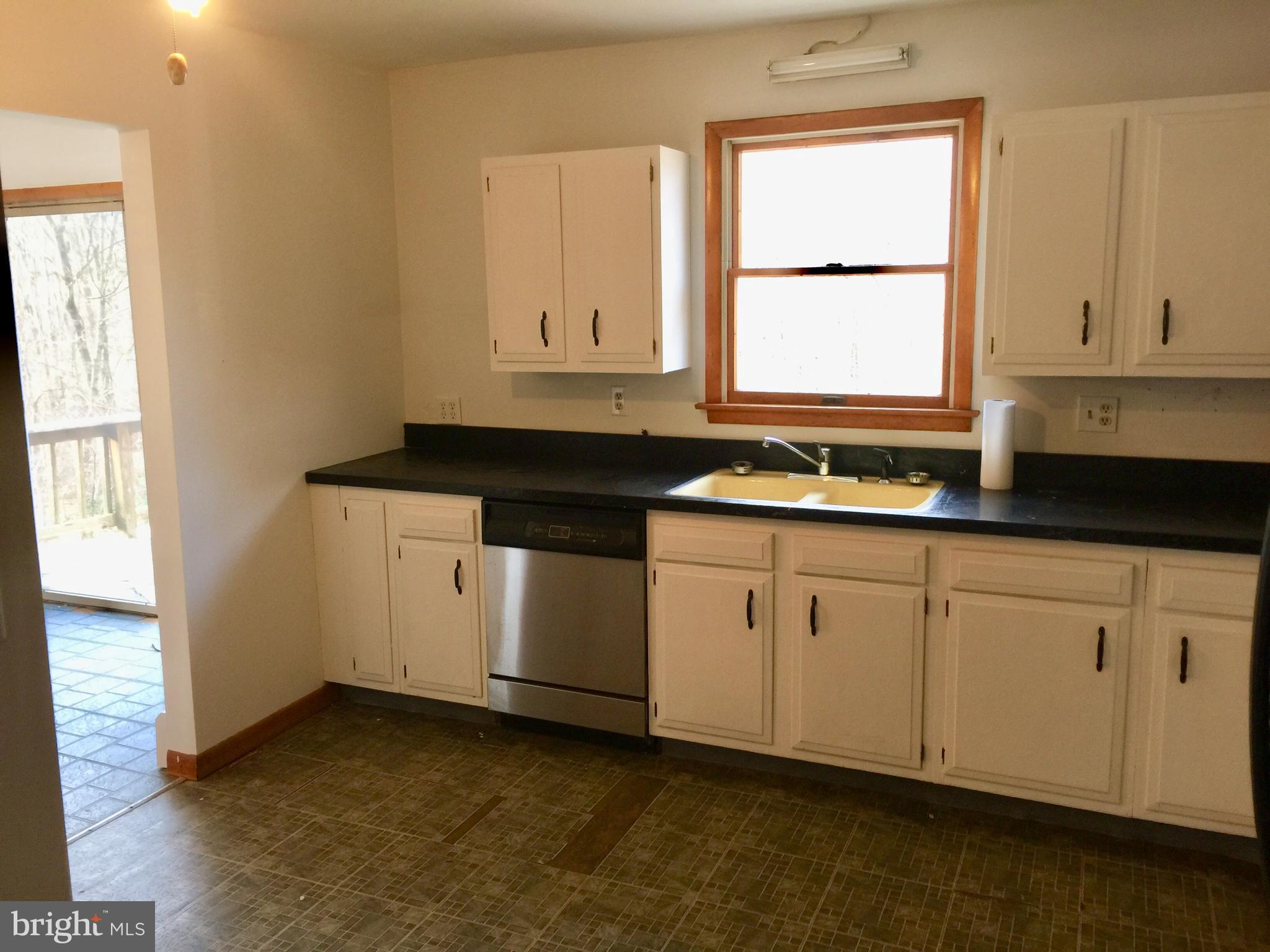3536 Beckleysville Road Manchester, MD 21102 - Photo 14 of 30 Kitchen on main level