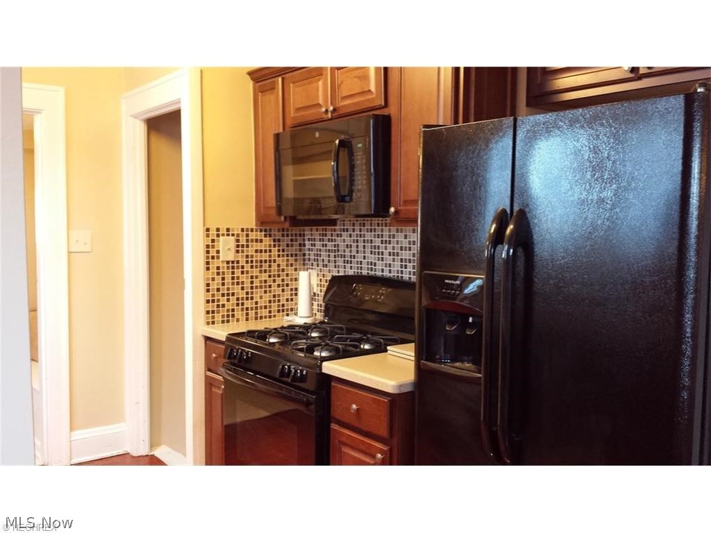 3279 Silsby Road Cleveland, OH 44118 - Photo 9 of 25