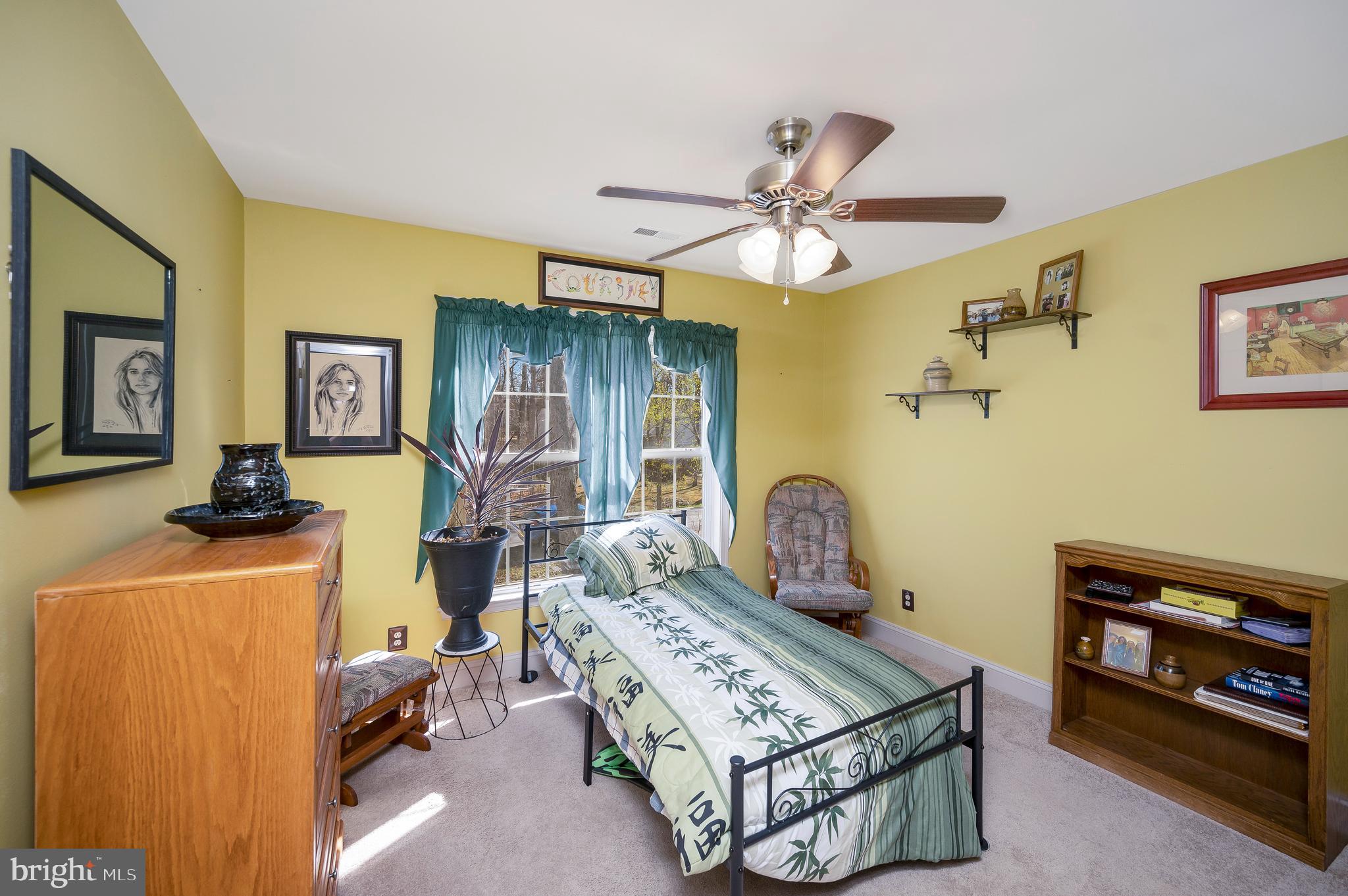 408 Liberty Boulevard Locust Grove, VA 22508 - Photo 16 of 45 a living room with furniture and a flat screen tv