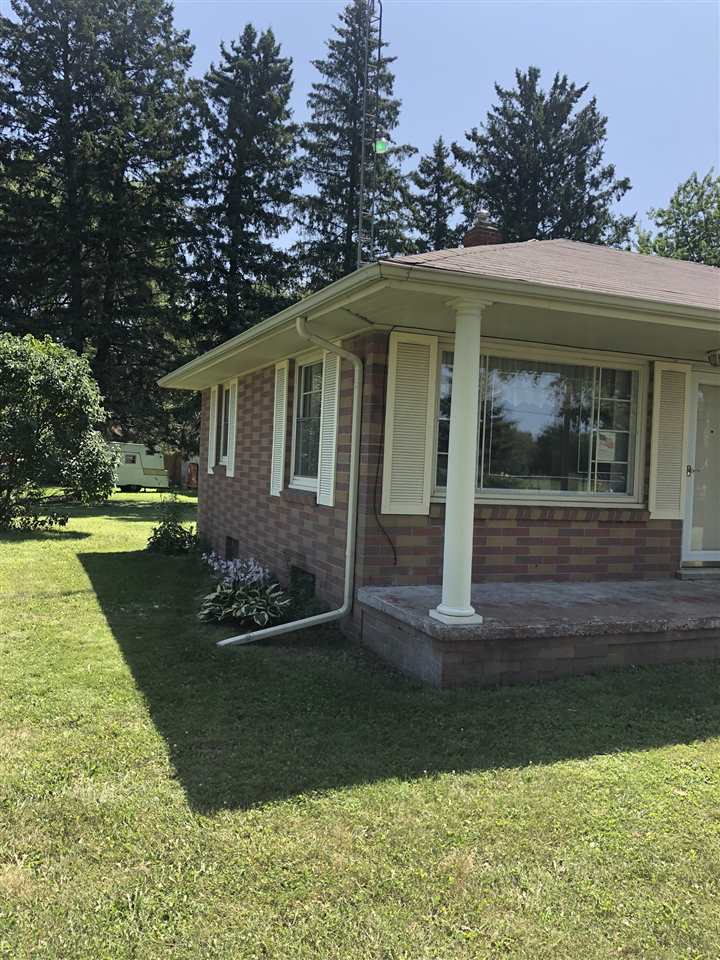 4252 North Center Road Flint, MI 48506 - Photo 37 of 47 31389533-36.JPG