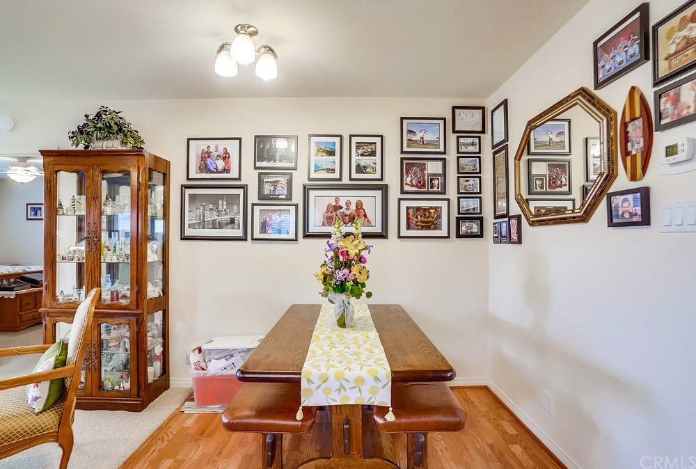 2418 Ives Lane Redondo Beach, CA 90278 - Photo 14 of 31 Kitchen nook