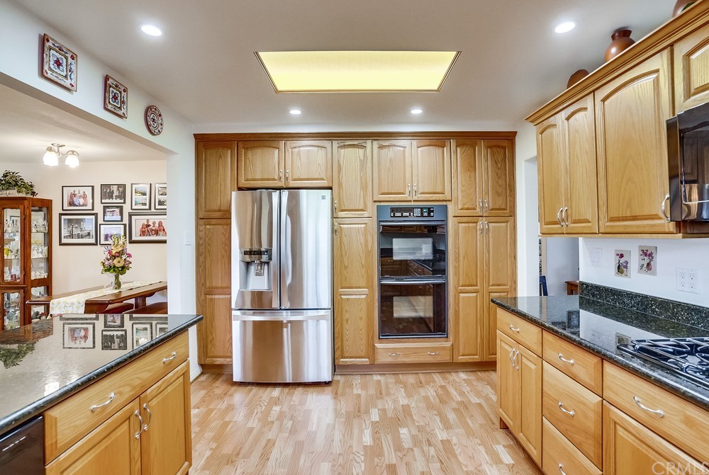 2418 Ives Lane Redondo Beach, CA 90278 - Photo 7 of 31 Kitchen