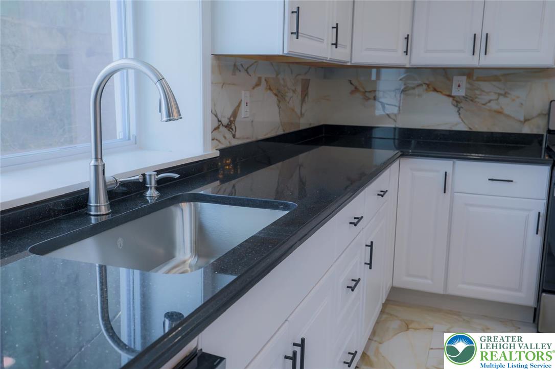 2270 Easton Road Bethlehem, PA 18015 - Photo 19 of 45