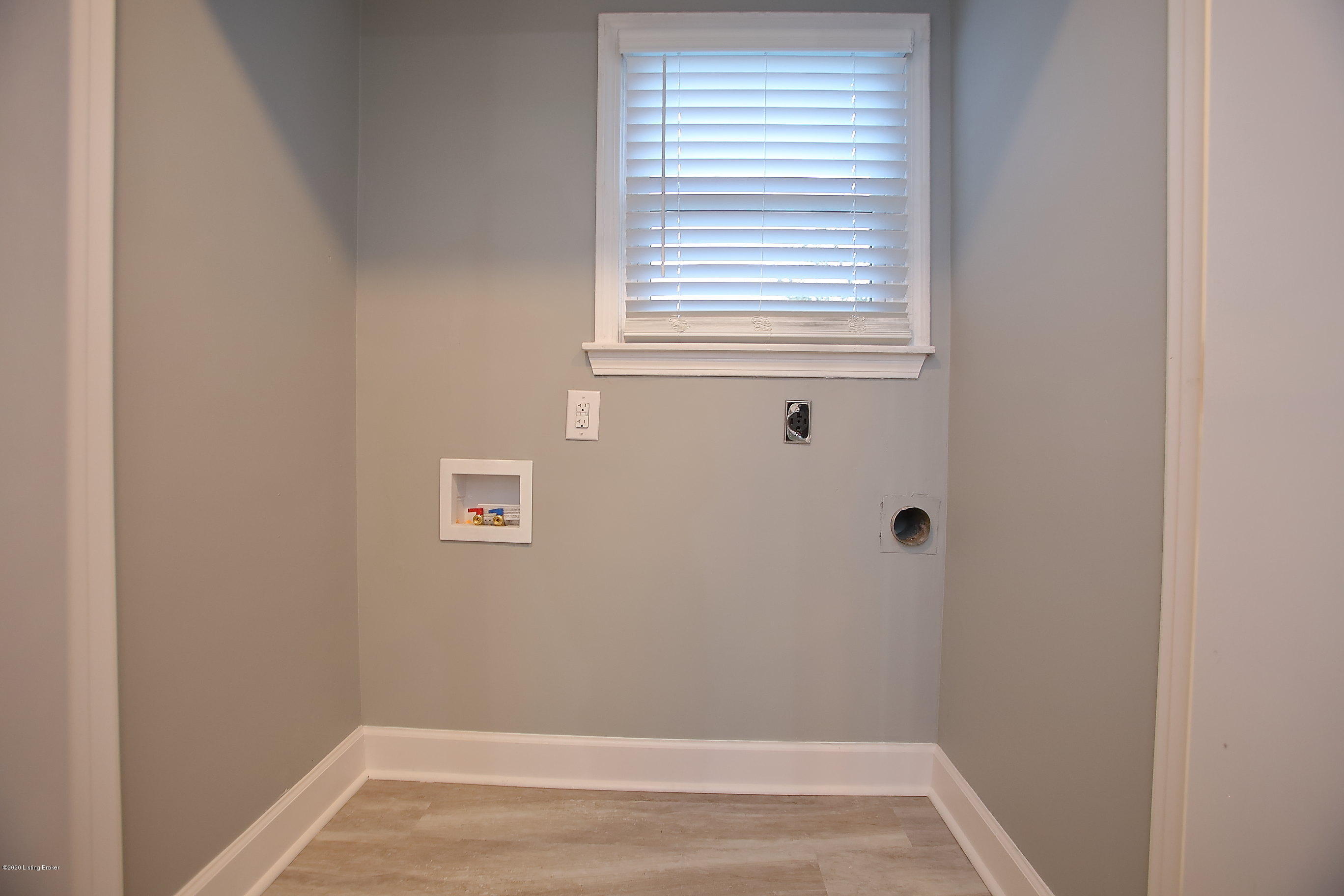 4717 Dohn Road Louisville, KY 40216 - Photo 19 of 48 Laundry Closet