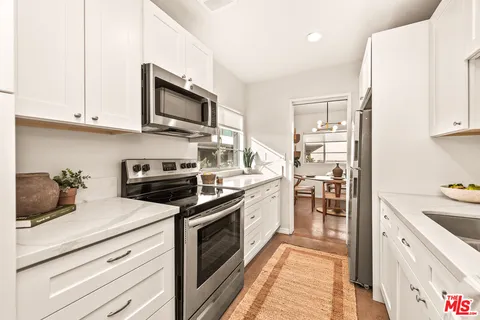 $750,000 | 8401 Fountain Avenue, Unit 13, West Hollywood, CA 90069