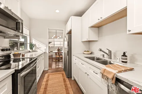 $750,000 | 8401 Fountain Avenue, Unit 13, West Hollywood, CA 90069