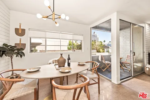 $750,000 | 8401 Fountain Avenue, Unit 13, West Hollywood, CA 90069