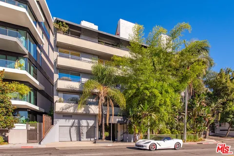$750,000 | 8401 Fountain Avenue, Unit 13, West Hollywood, CA 90069