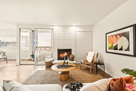 $750,000 | 8401 Fountain Avenue, Unit 13, West Hollywood, CA 90069