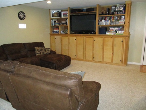 37 Mary Jane Road Franklin, MA 02038 - Photo 21 of 24 Gallery Image 21