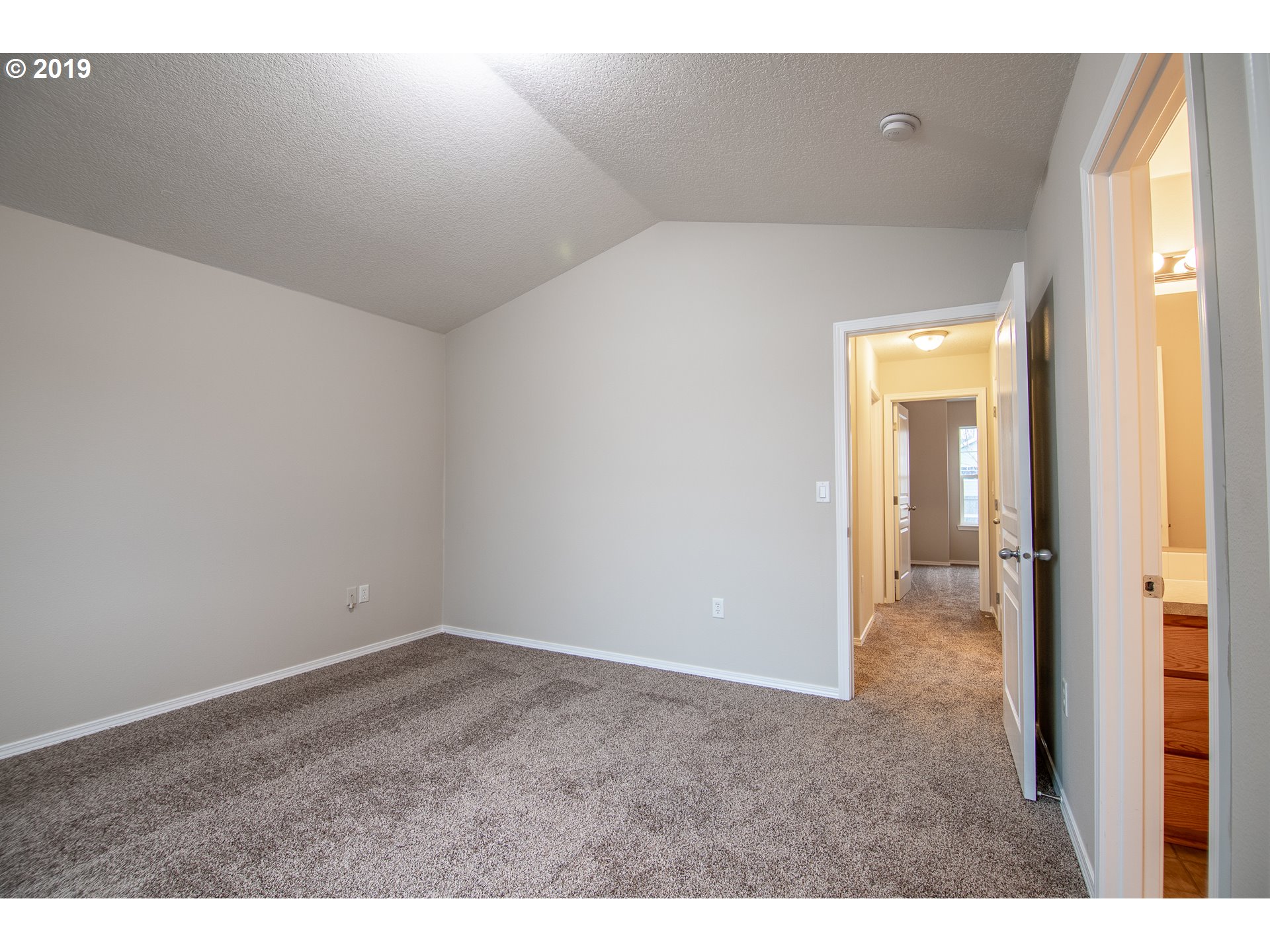 724 Northeast Mariners Loop Portland, OR 97211 - Photo 14 of 29 Gallery Image 14