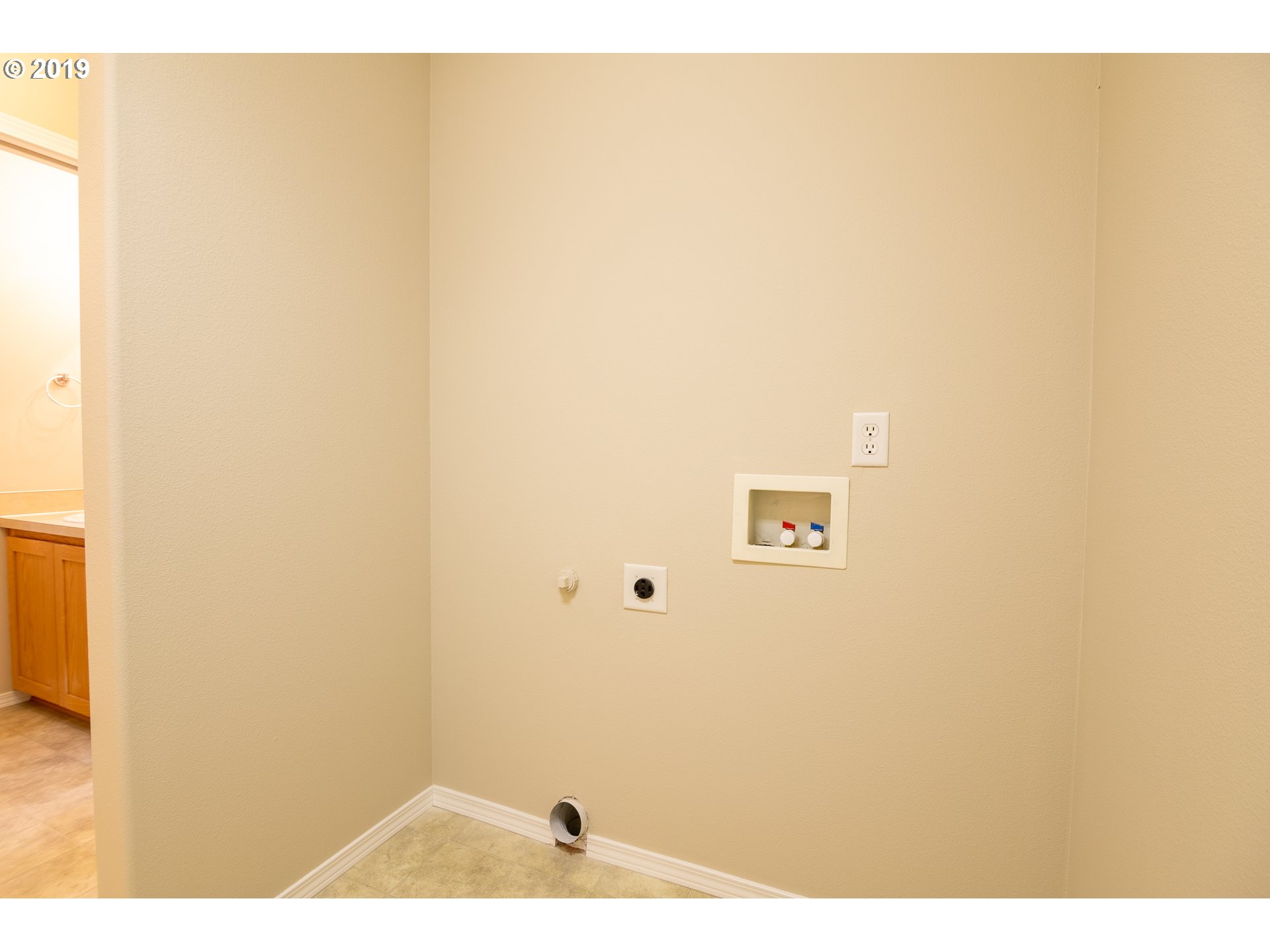 724 Northeast Mariners Loop Portland, OR 97211 - Photo 22 of 29 Gallery Image 22