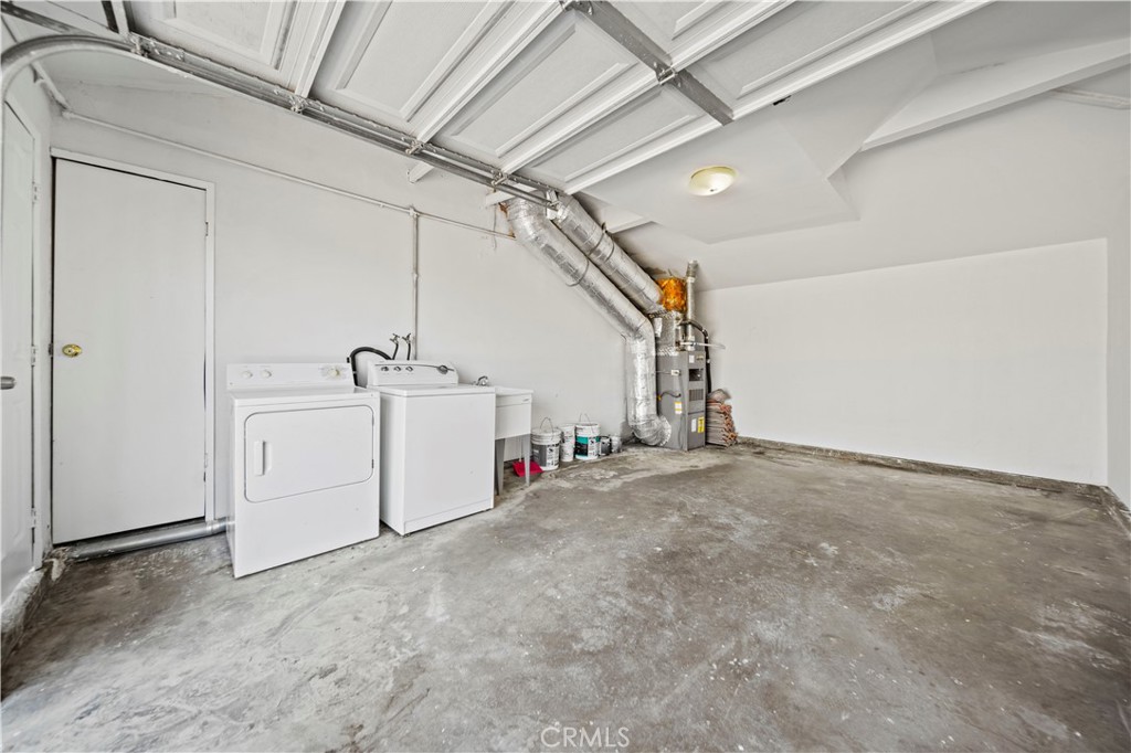 14559 Ector Street La Puente, CA 91744 - Photo 24 of 29 a view of a garage