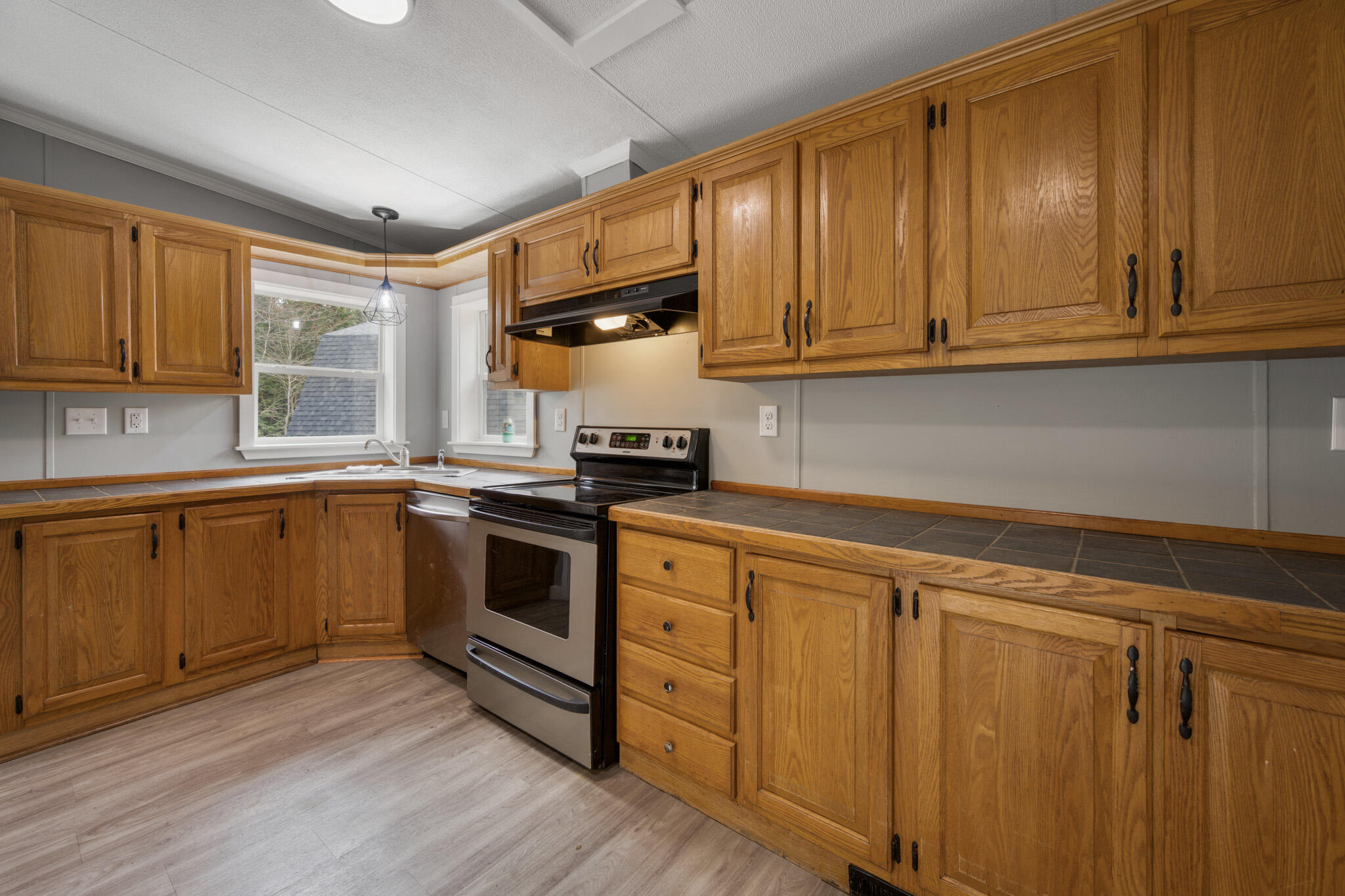85 Canaan Road Hampden, ME 04444 - Photo 13 of 42 DSC_1112