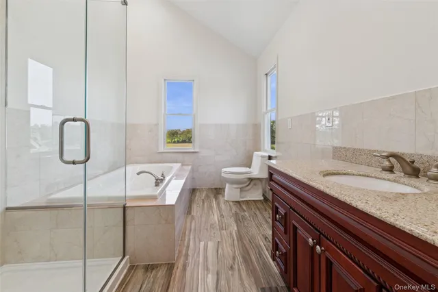 $3,950 | 335 Herricks Lane, Unit B, Jamesport, NY 11901