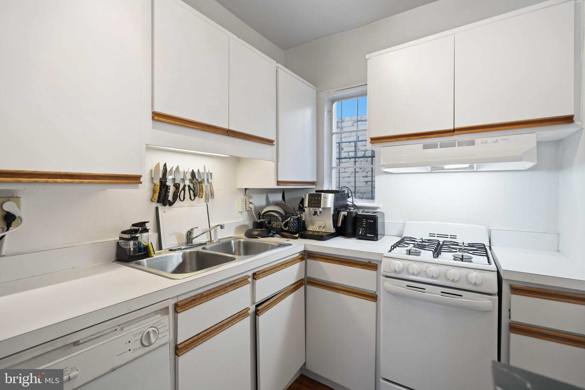 3267 Prospect Street Northwest Washington, DC 20007 - Photo 28 of 42 Kitchen