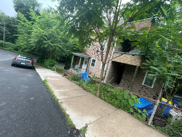 $340,000 | 578 Columbia Blvd Extension, Waterbury, CT 06704