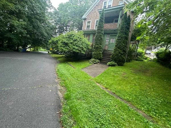 $340,000 | 578 Columbia Blvd Extension, Waterbury, CT 06704