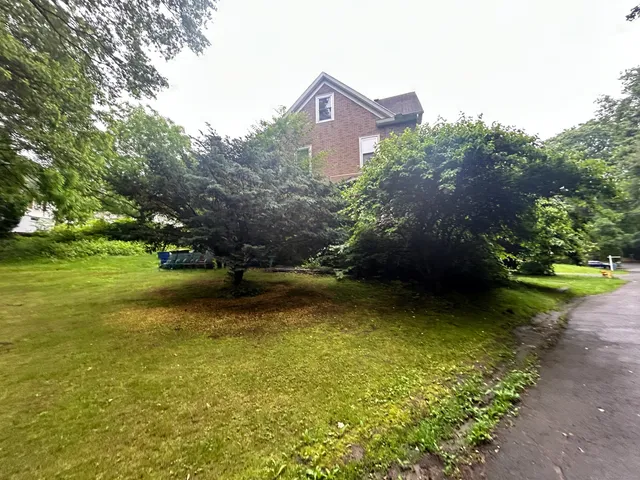 $340,000 | 578 Columbia Blvd Extension, Waterbury, CT 06704