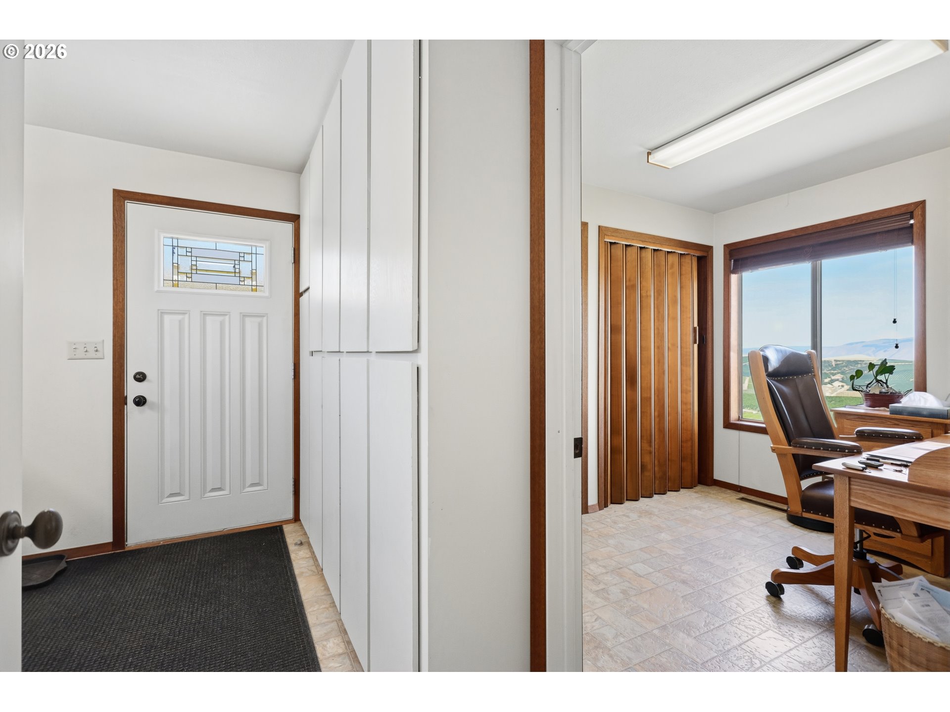 2485 Steele Road The Dalles, OR 97058 - Photo 29 of 48 Den/Office