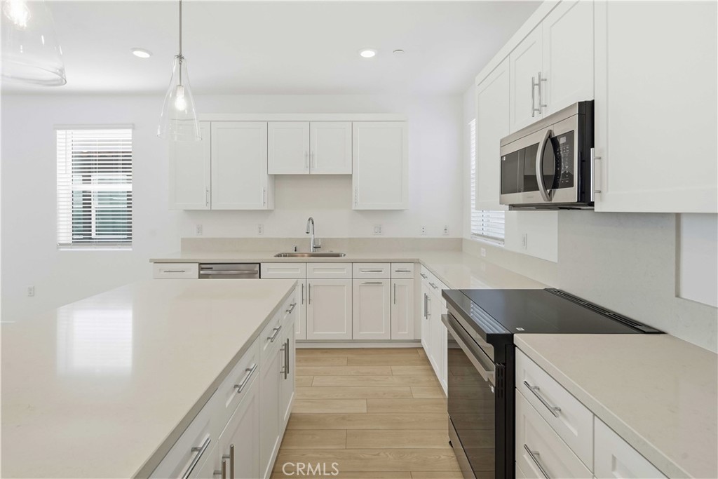 9324 Via Azul Pico Rivera, CA 90660 - Photo 15 of 22