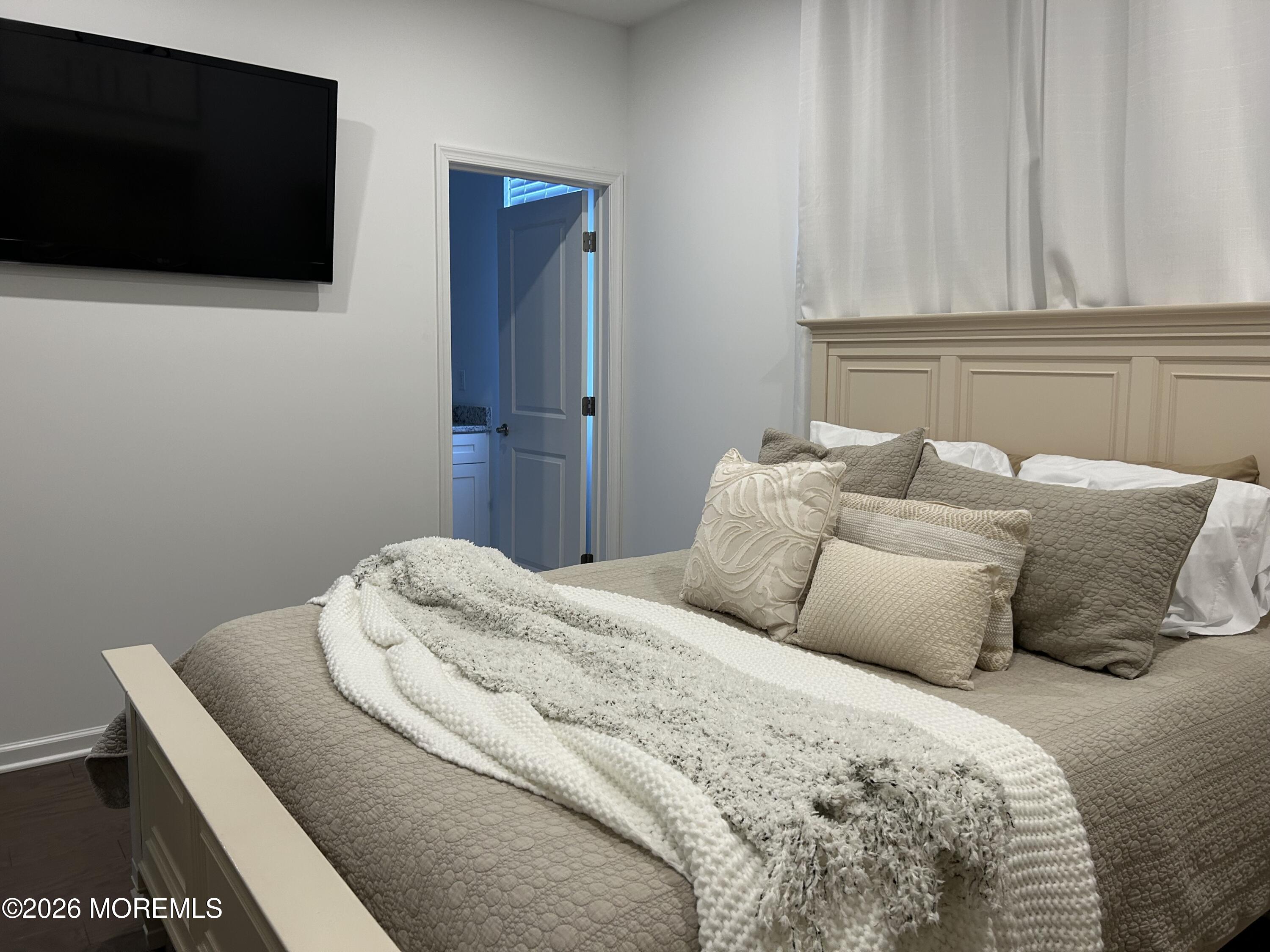 105 Revival Road, Unit 1305 Brick, NJ 08723 - Photo 27 of 36 MASTER TOWARD BATH
