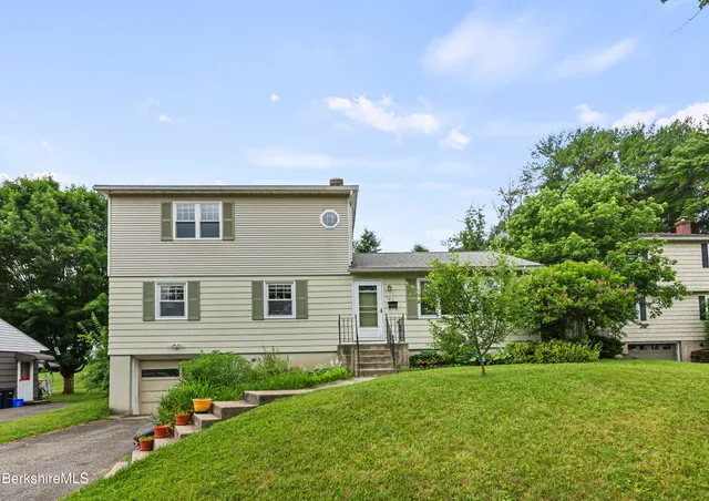 $349,900 | 127 Gamwell Avenue, Pittsfield, MA 01201