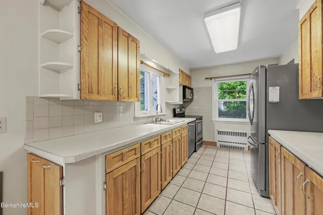 $349,900 | 127 Gamwell Avenue, Pittsfield, MA 01201