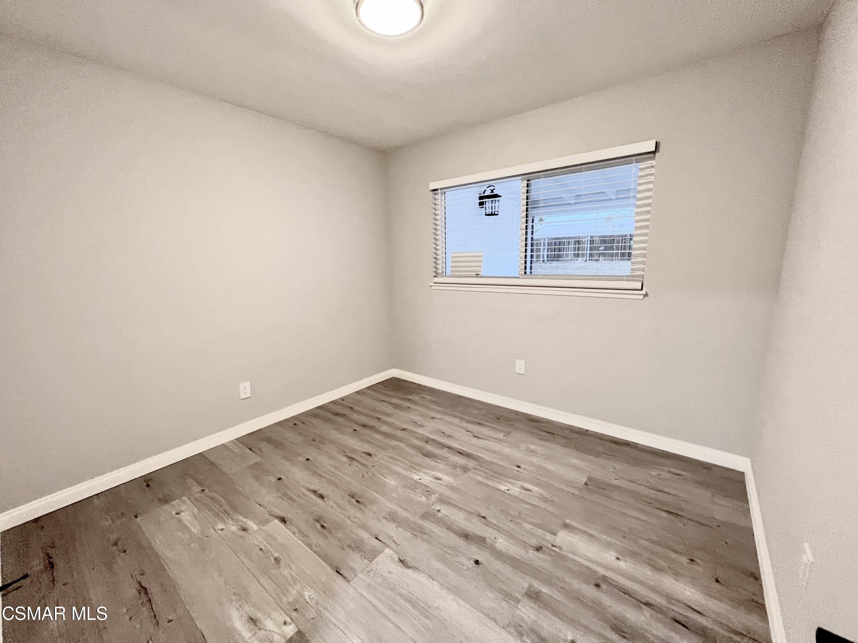 1663 Sutter Avenue Simi Valley, CA 93065 - Photo 12 of 17 IMG-1323