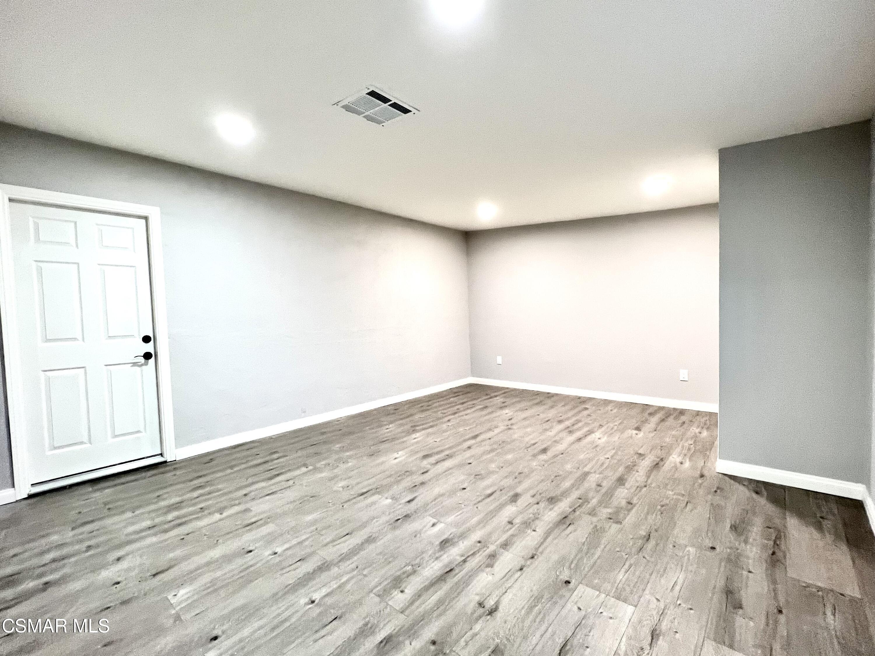 1663 Sutter Avenue Simi Valley, CA 93065 - Photo 14 of 17 IMG-1304