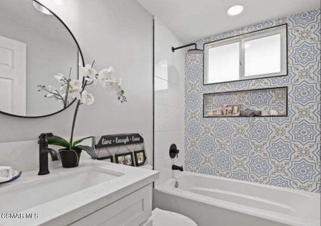 1663 Sutter Avenue Simi Valley, CA 93065 - Photo 6 of 17 Bathroom