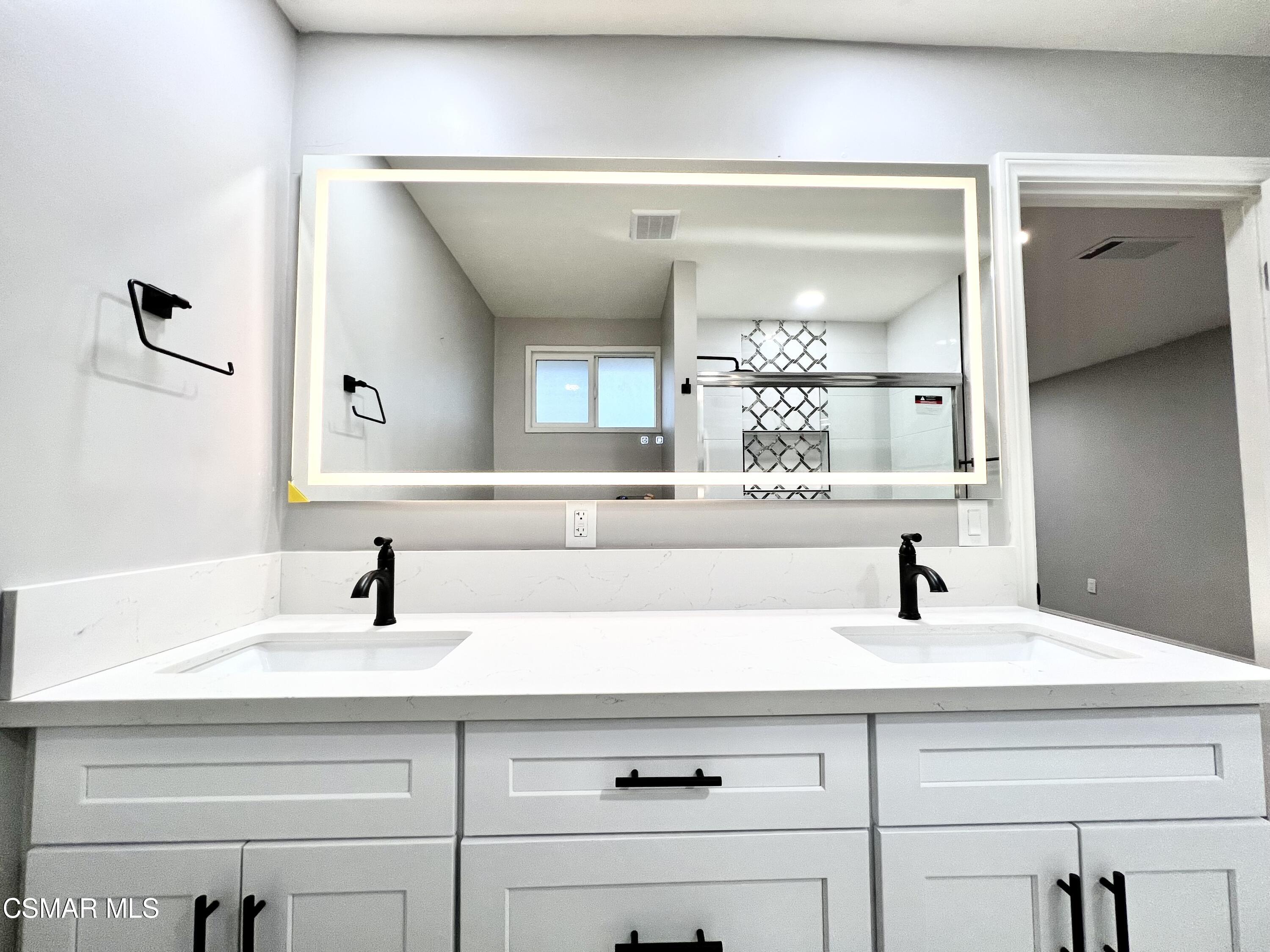 1663 Sutter Avenue Simi Valley, CA 93065 - Photo 8 of 17 IMG-1315