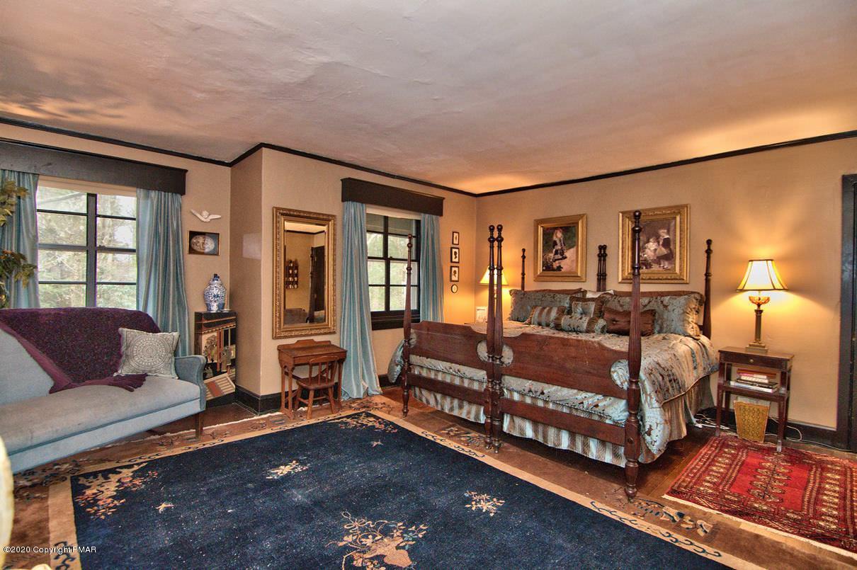 24 Summit Avenue Pocono Manor, PA 18349 - Photo 63 of 114 Bedroom 5