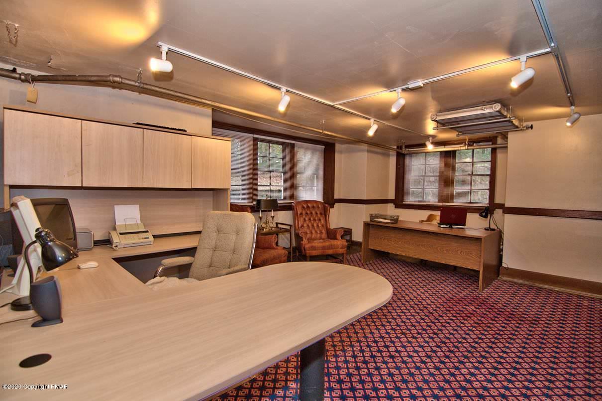 24 Summit Avenue Pocono Manor, PA 18349 - Photo 97 of 114 Basement Office