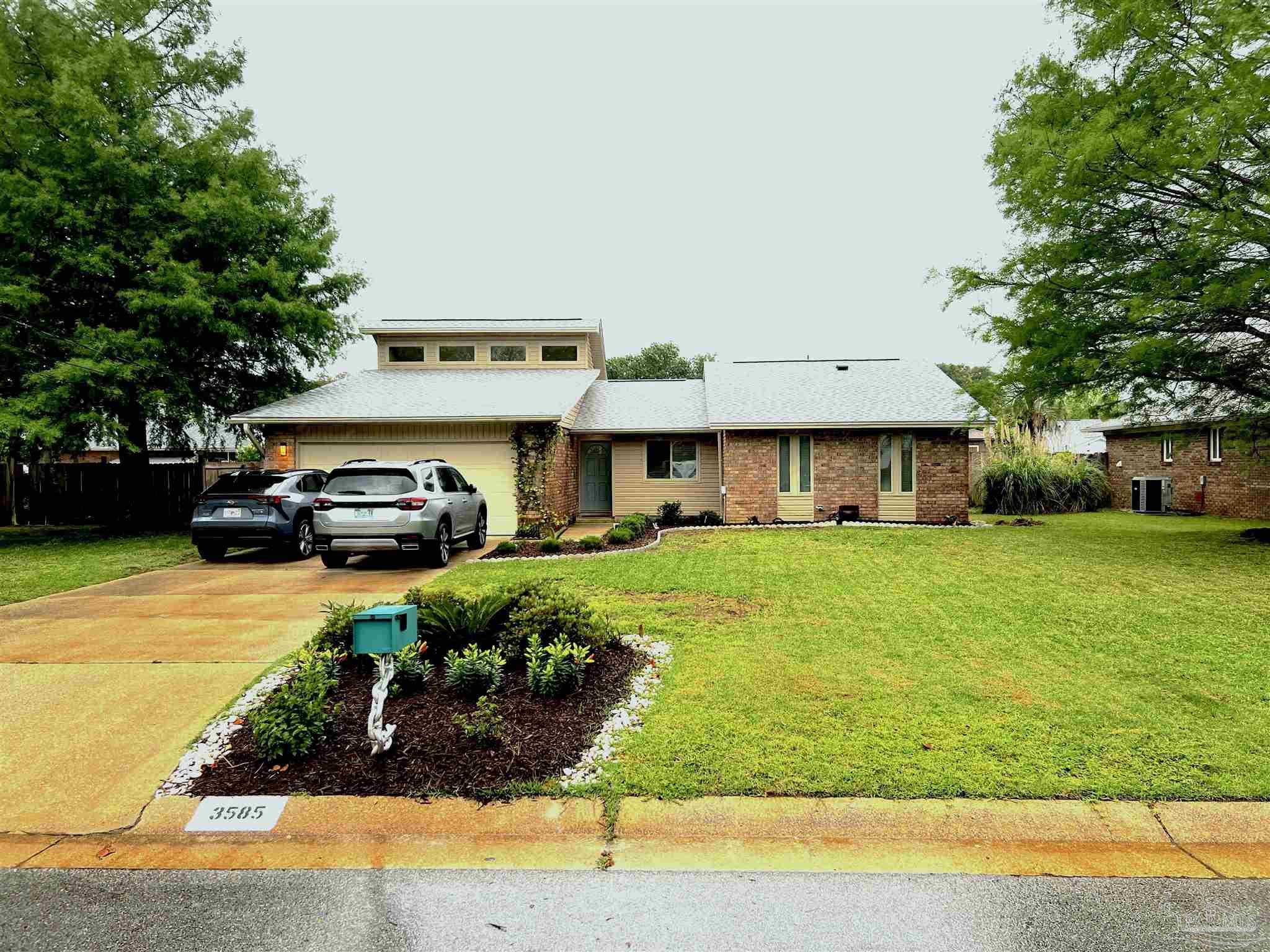 3585 Riddick Drive Pensacola, FL 32504 - Photo 2 of 21