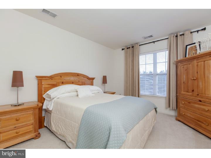 15 Tennyson Road East Windsor, NJ 08520 - Photo 19 of 25 Gallery Image 19
