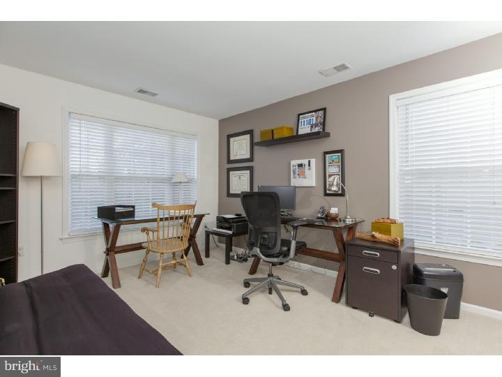 15 Tennyson Road East Windsor, NJ 08520 - Photo 20 of 25 Gallery Image 20