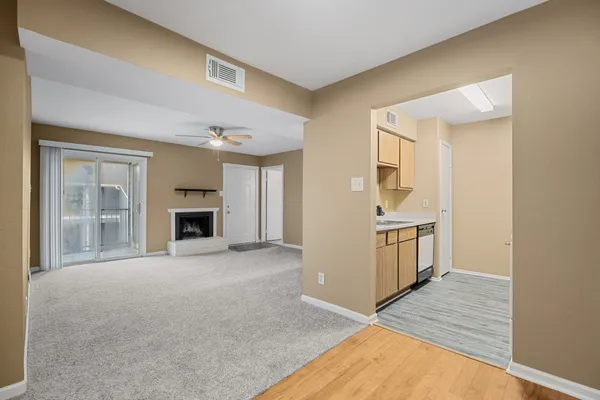 $1,350 | 18515 Egret Bay Boulevard, Unit 1208, Webster, TX 77058