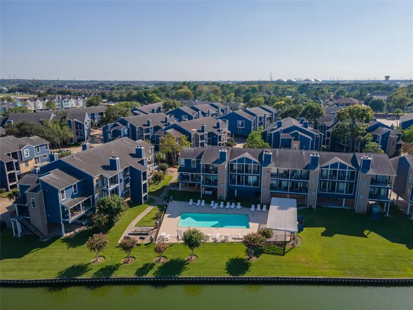 $1,350 | 18515 Egret Bay Boulevard, Unit 1208, Webster, TX 77058