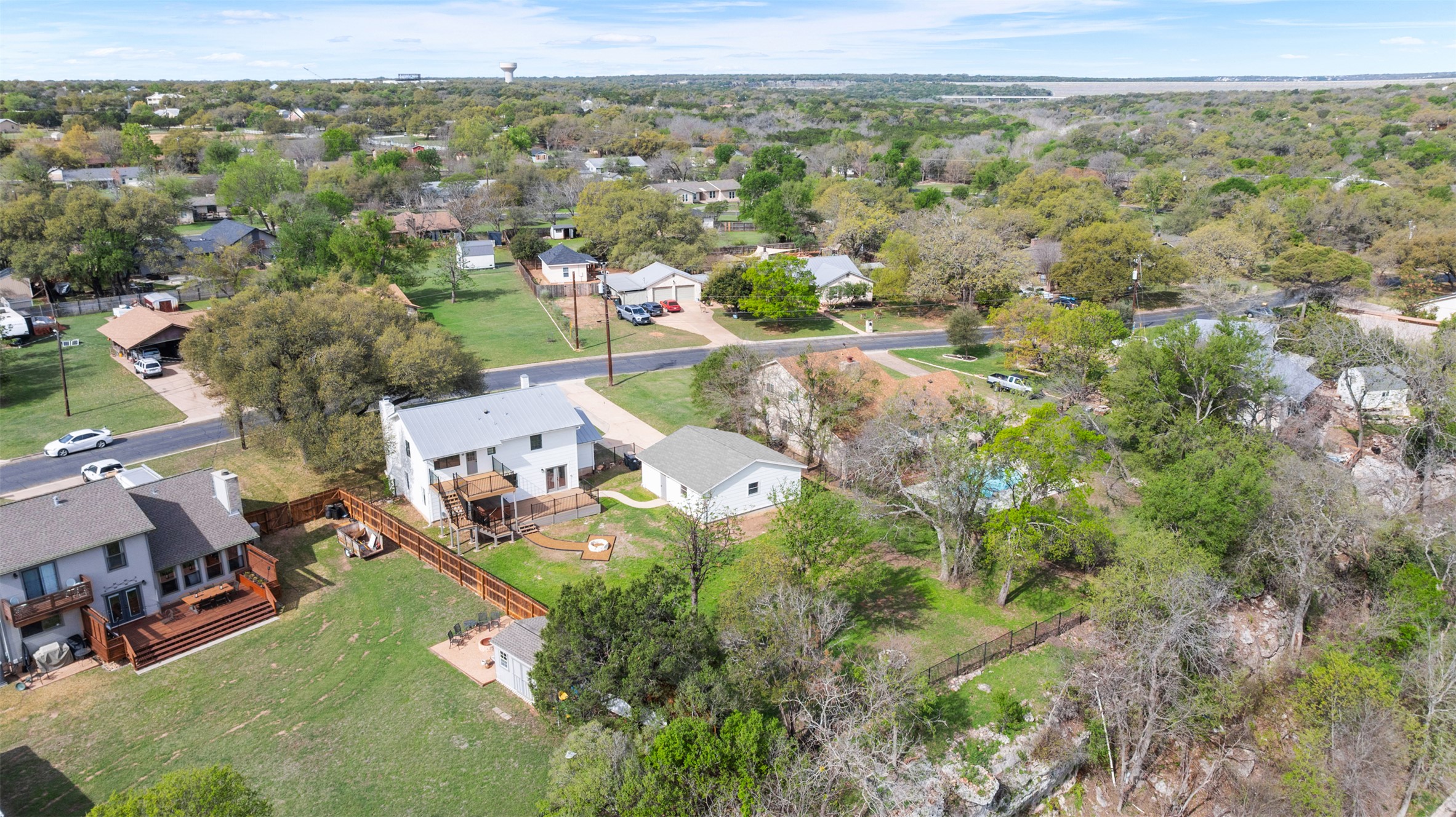 129 Ridgecrest Road Georgetown, TX 78628 - Photo 36 of 38