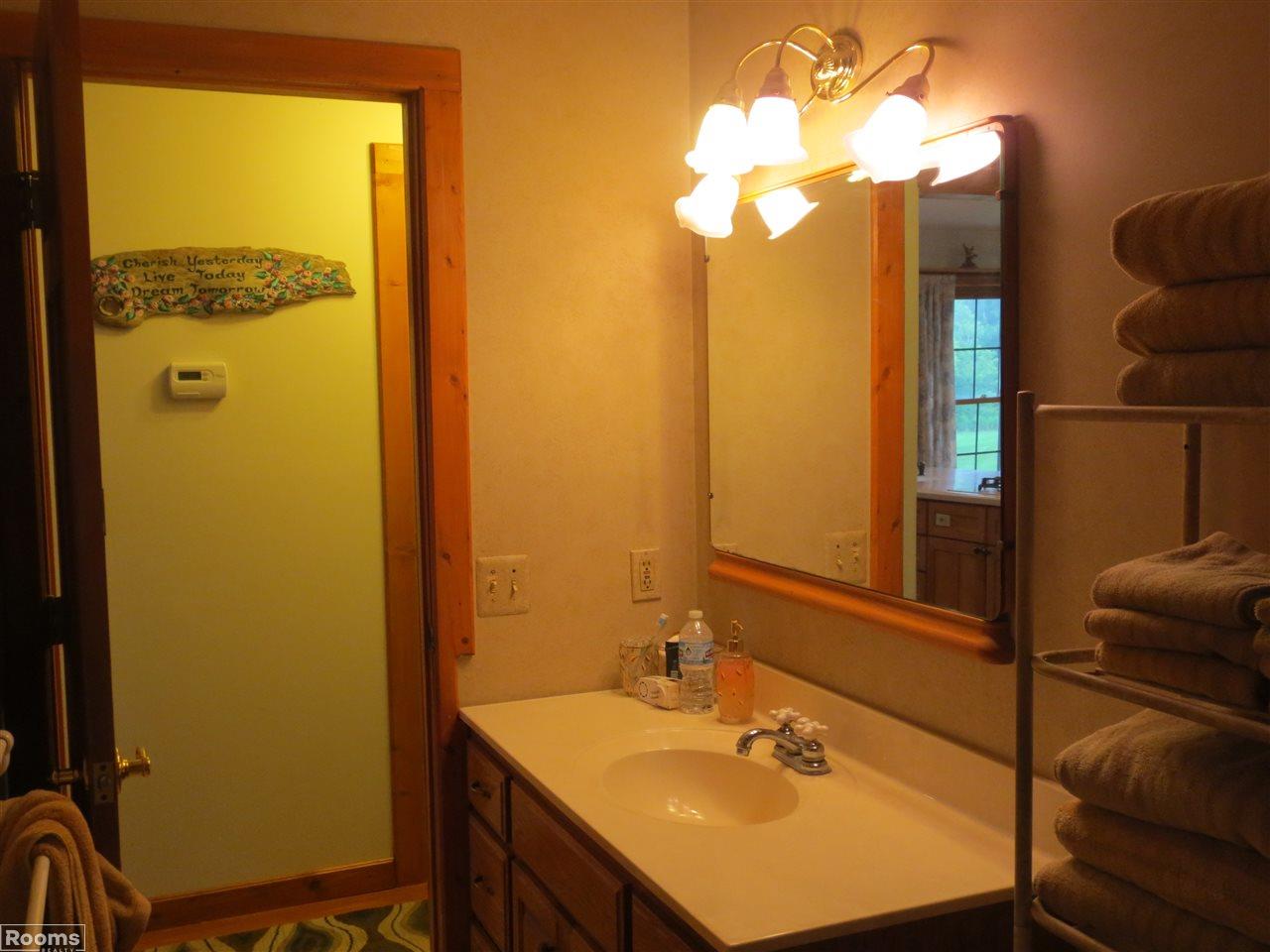 6027 Hough Road Almont, MI 48003 - Photo 21 of 33
