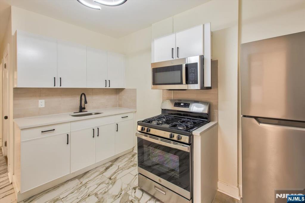 22 Edwin Place Newark, NJ 07112 - Photo 47 of 50