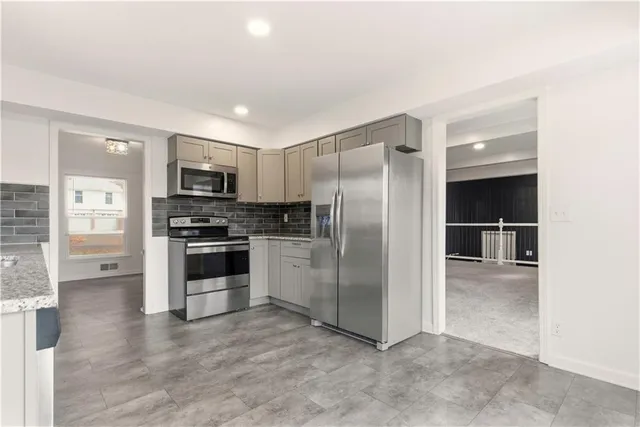 $350,000 | 9317 West 82nd Street, Overland Park, KS 66204