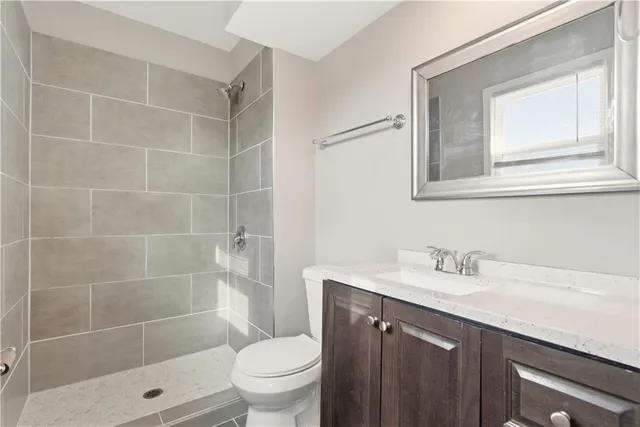 $350,000 | 9317 West 82nd Street, Overland Park, KS 66204