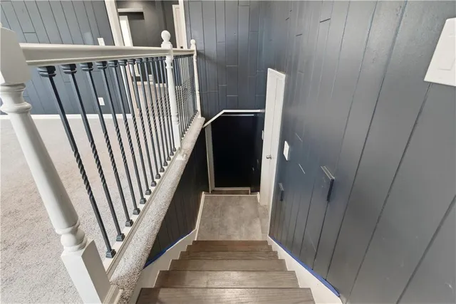 $350,000 | 9317 West 82nd Street, Overland Park, KS 66204