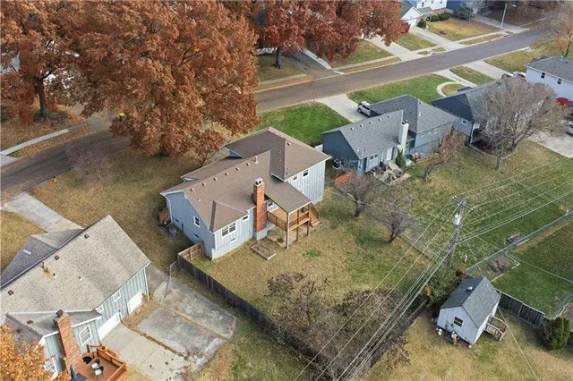 $350,000 | 9317 West 82nd Street, Overland Park, KS 66204