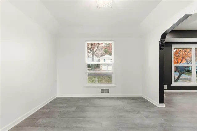 $350,000 | 9317 West 82nd Street, Overland Park, KS 66204