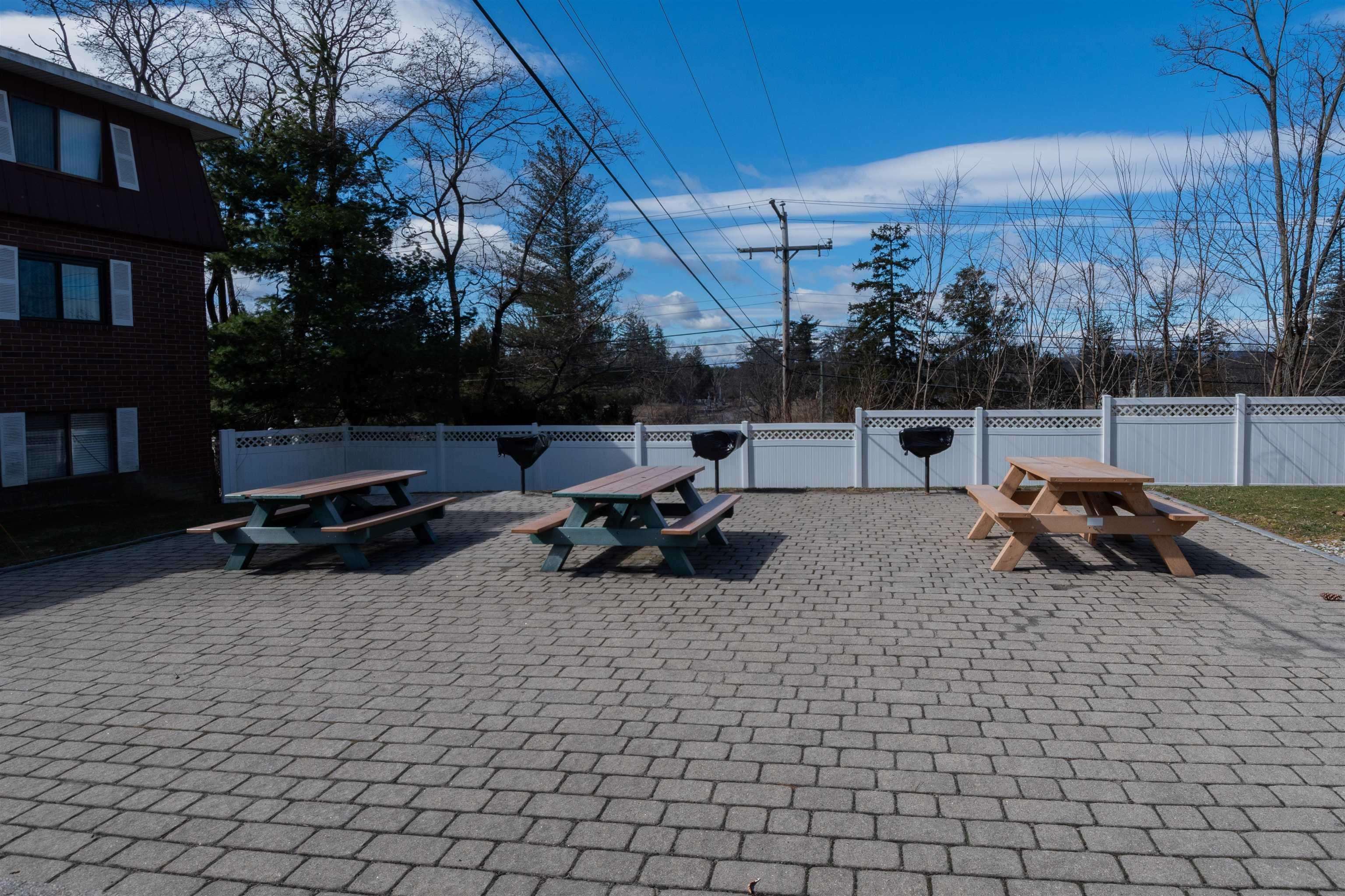 535 Calef Road, Unit 17 Manchester, NH 03103 - Photo 11 of 11