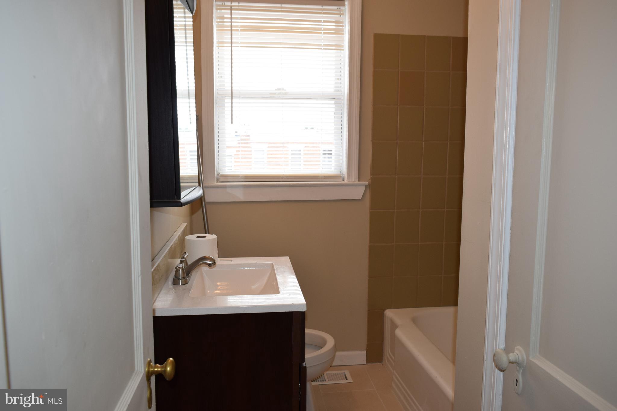 132 North Monastery Avenue Baltimore, MD 21229 - Photo 33 of 45